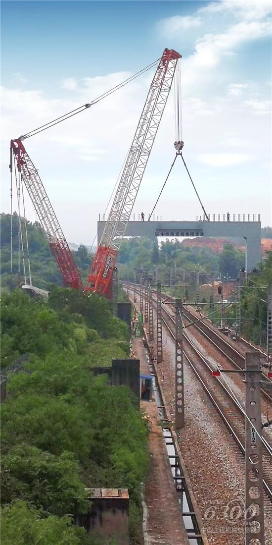 中聯(lián)重科QUY500W起重機(jī)助力長沙
