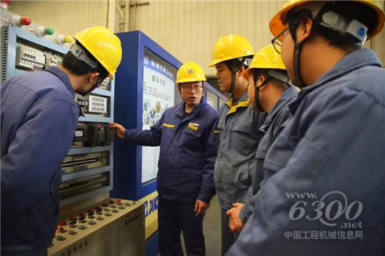 爭做新時代產業工人排頭兵