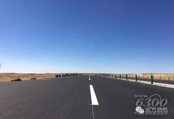 世界最長沙漠高速公路——京新高速
