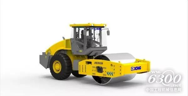 新一代XS303S全液壓雙驅(qū)壓路機(jī)下線