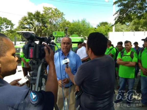 東帝汶國務部長兼農業部部長EstanislauAleixo da Silva先生就徐工培訓事宜接受媒體采訪