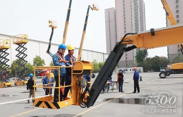 徐工消防實施操機手進廠全車型、體系化培訓