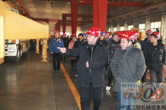 “誠動·2011”徐工建機客戶活動拉開序幕