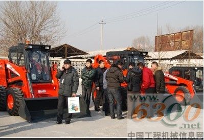 威肯 滑移推砂機(jī)
