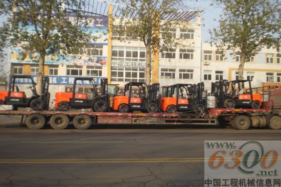 威肯叉車